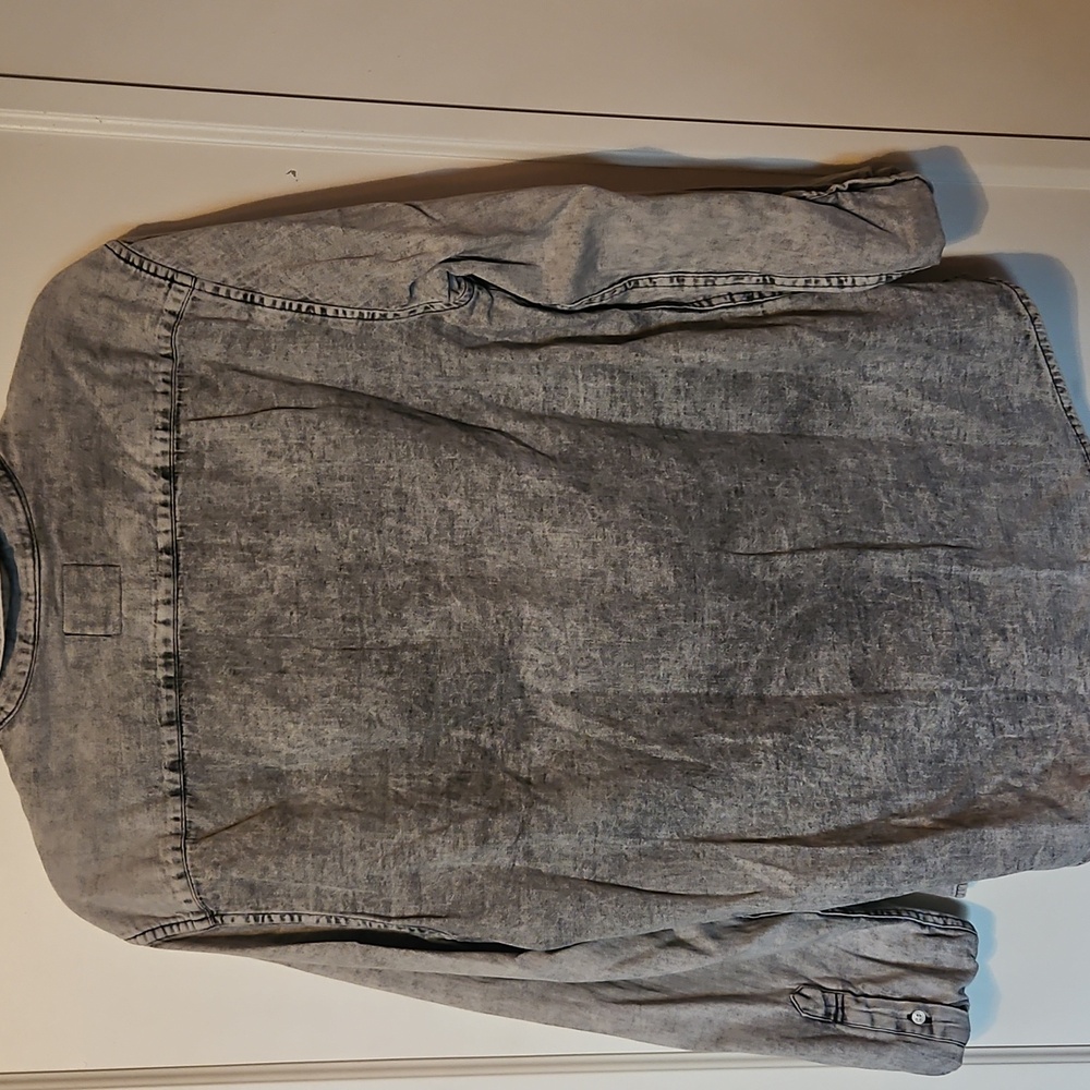 American Eagle Outfitters Button Down Shirt - Picture 3 of 4
